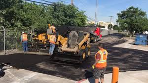 Best Driveway Maintenance Services  in El Valle De Arroyo Seco, NM